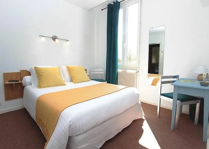 Otel Les Marronniers 3*
