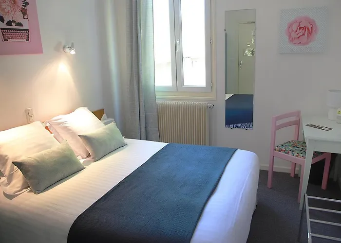 Otel Les Marronniers 3*