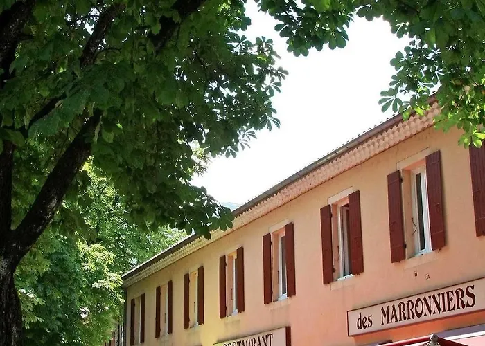 Otel Les Marronniers Thueyts