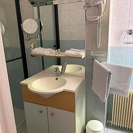 Les Marronniers Otel