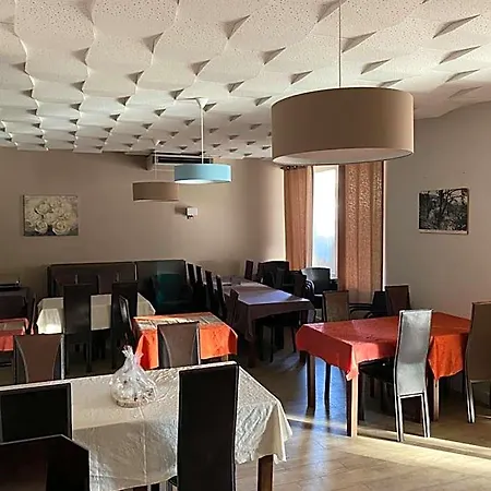 Les Marronniers Otel Thueyts