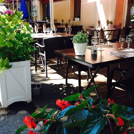 Les Marronniers Hotel 3*