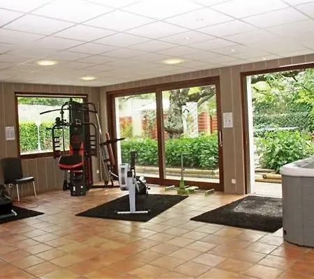 Les Marronniers Hotel